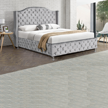 Fundação estofada feita sob encomenda do quadro da cama da tela com venezianas