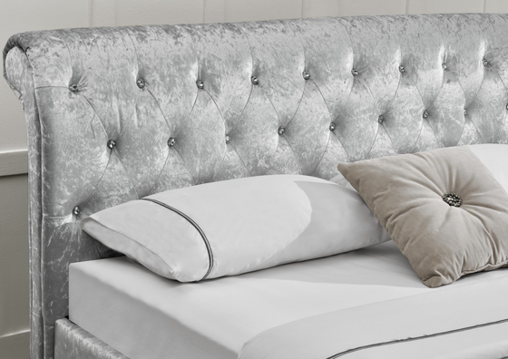 Pistões hidráulicos de cama otomana Chesterfield de veludo macio com armazenamento enorme