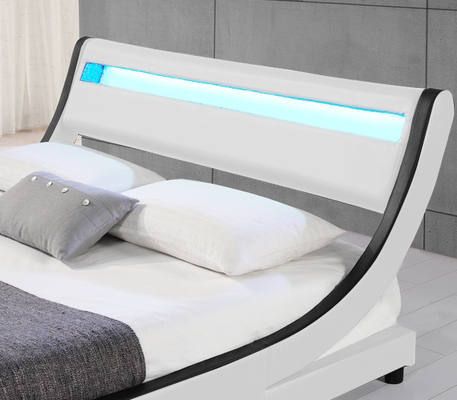 O falso do tamanho da rainha cobre o quadro estofado da cama de plataforma com cabeceira curvada