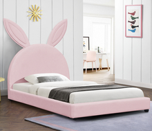 Projeto estofado da plataforma da fundação do quadro da cama dos espaços de vida da tela com Footboard