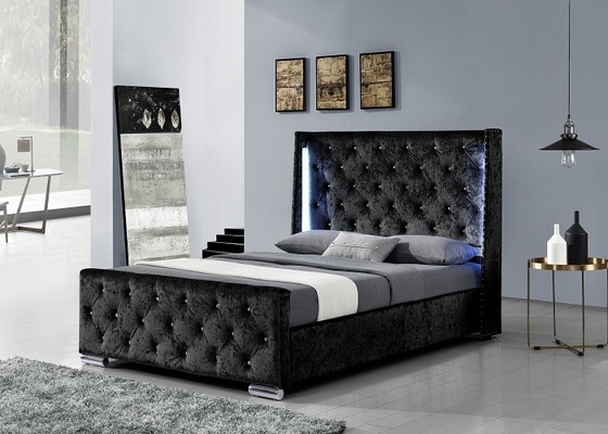 Cama de plataforma esmagada estofada da tela da cama de casal de veludo com a cabeceira alta EN1725 do diodo emissor de luz