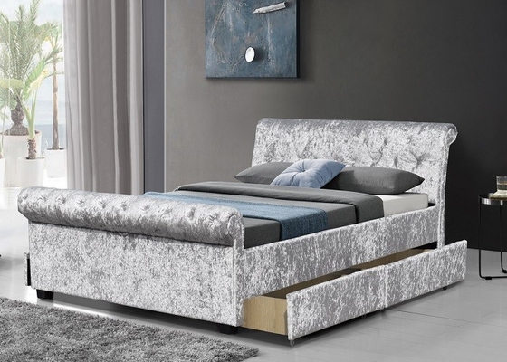 O quarto europeu adornado estofado do tamanho da rainha da cama do armazenamento personalizou