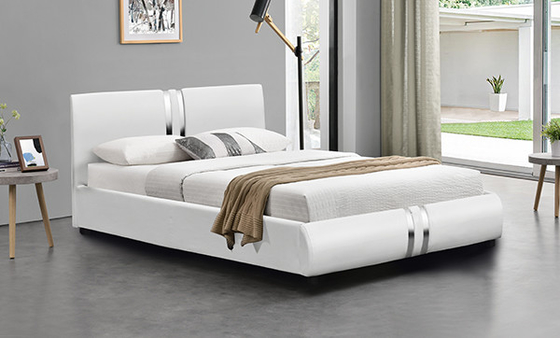 O falso cobre a cama estofada 6ft