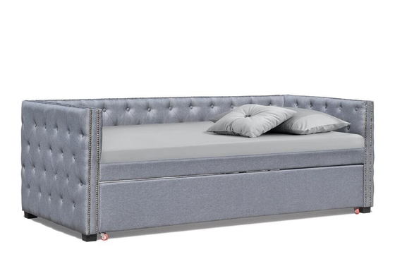 A tela estofada roda o Daybed com única madeira compensada do parafuso prisioneiro de bronze