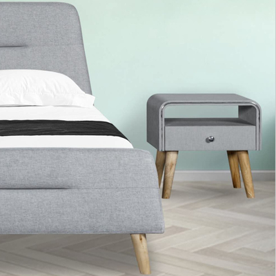 Cama de linho da tela da cabeceira trapezoidalmente
